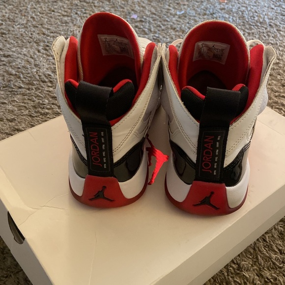 Jordan Two Trey - Picture 2 of 8